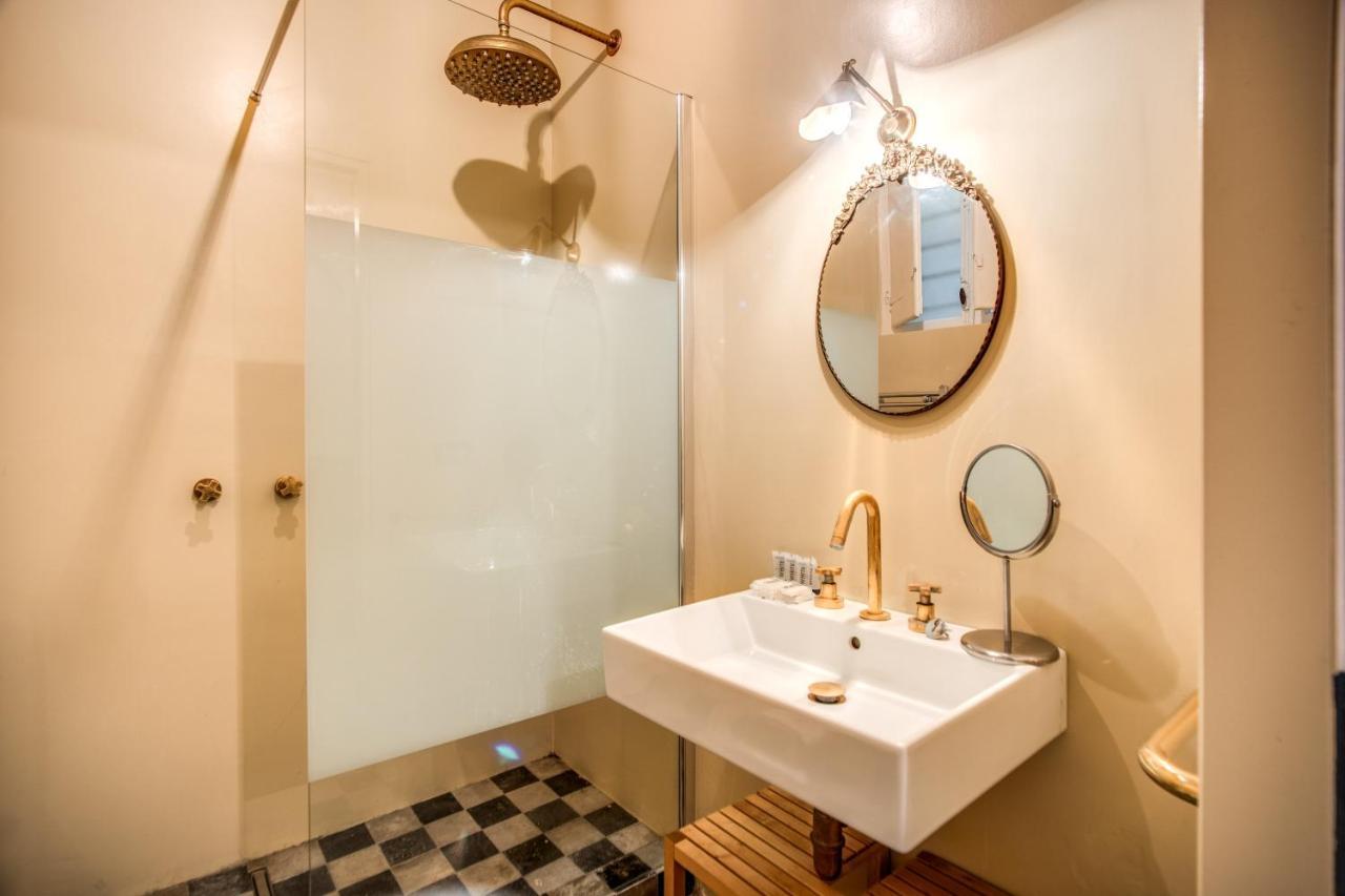 Apartment Stylish And Spacious Next To The Colosseum Rom